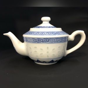 Tienshan Rice Flower Individual Teapot With Lid